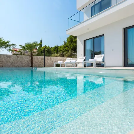 Alba Seget - Heated Pool